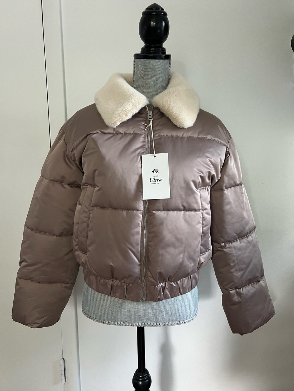 NWT Abercrombie & Fitch Ultra Collection Puffer Bomber Jacket US Women’s Size S